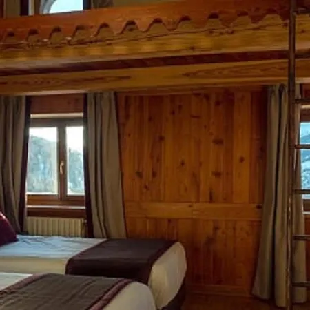 Hotel Chaberton & 4*