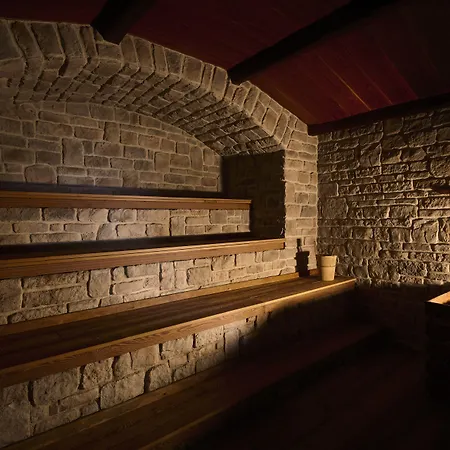 Hotell Chaberton & 4*