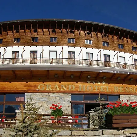 Hotel Chaberton & 4*